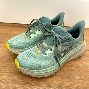 Hoka One One Challenger 7 Trail Runners - Size 6.5